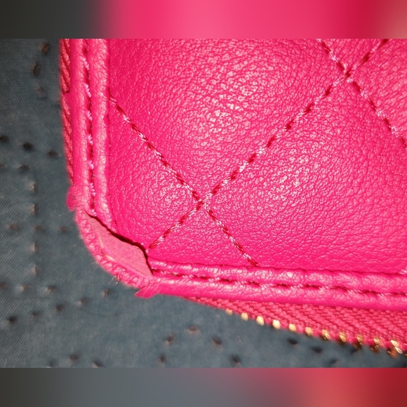 Juicy Couture Pink Wallet - Picture 9 of 9
